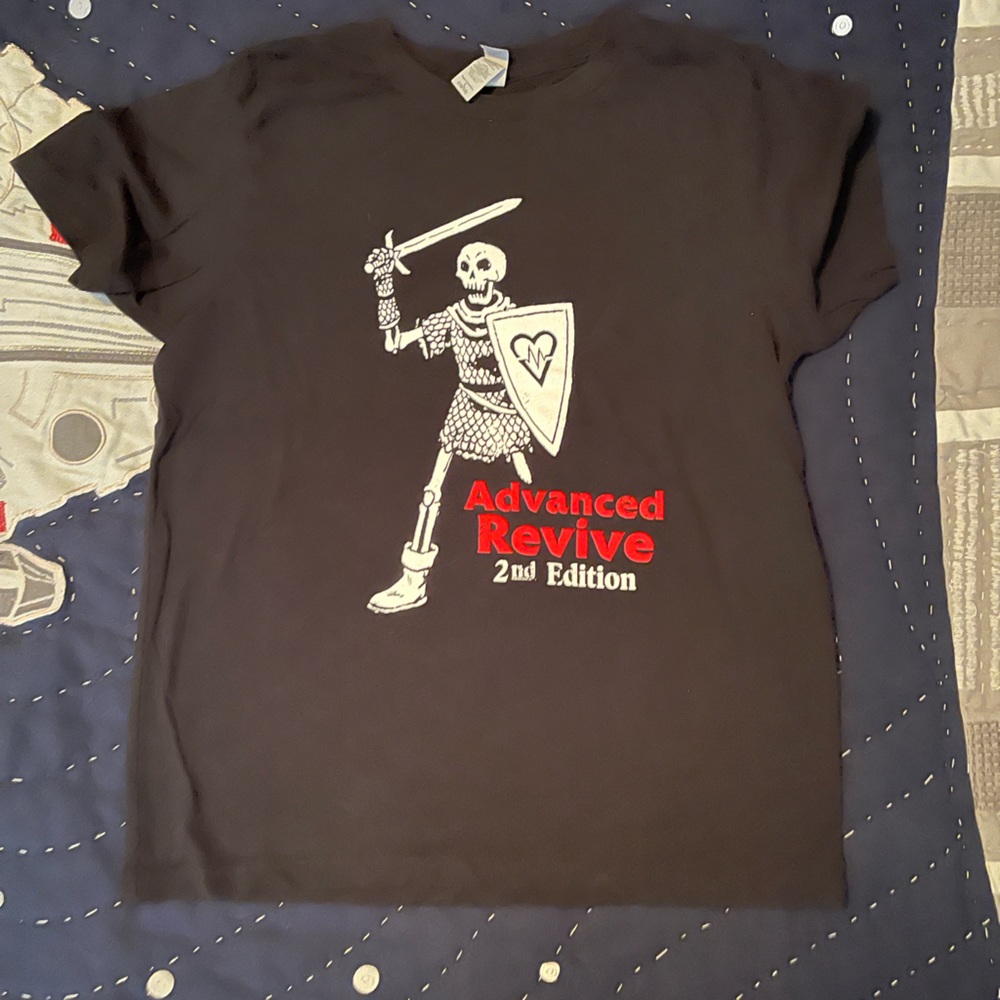 EUC, Revive Skateboards tee, youth large